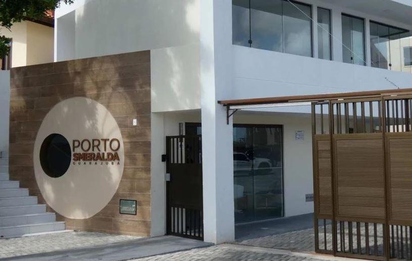 Apto Guarajuba Praia Condominio Porto Smeralda-100 Metros Da Praia Luaran gambar