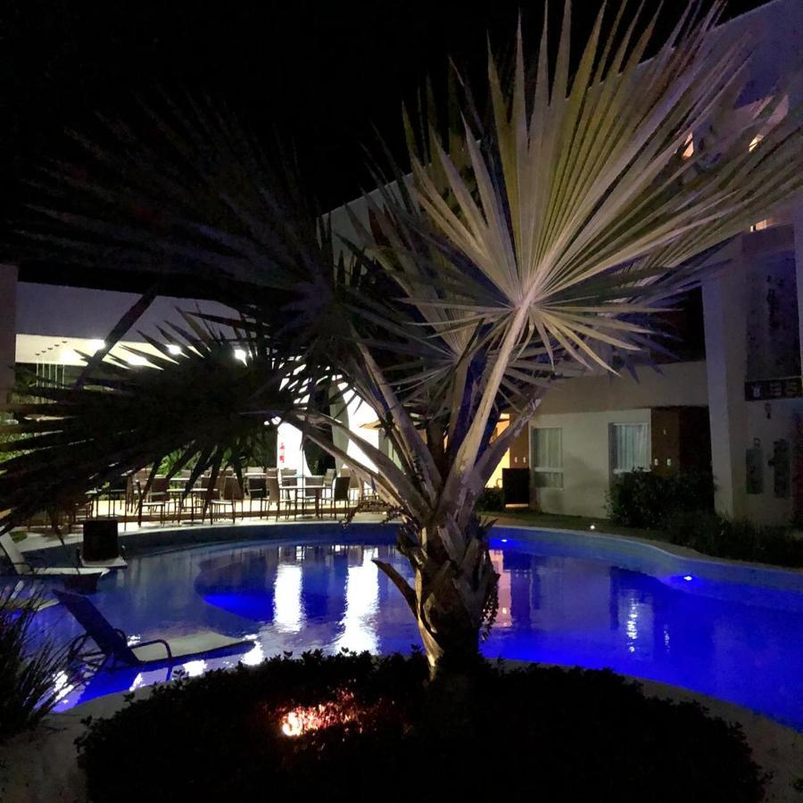 Apto Guarajuba Praia Condominio Porto Smeralda-100 Metros Da Praia Luaran gambar