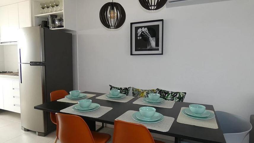 Apto Guarajuba Praia Condominio Porto Smeralda-100 Metros Da Praia Luaran gambar
